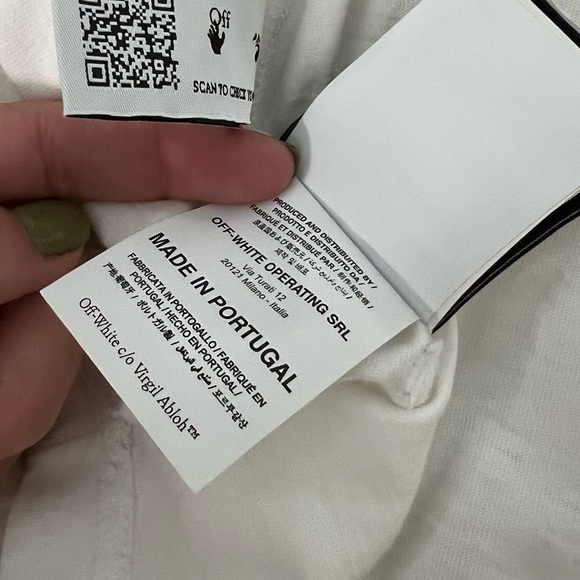Authentic Off-White T Shirt - Picture 7 of 12